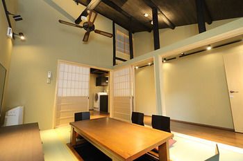 Ikken Machiya Satoi Tetsusen Omiya Gojo Apartment *