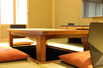 Ikken Machiya Satoi Tetsusen Omiya Gojo Apartment